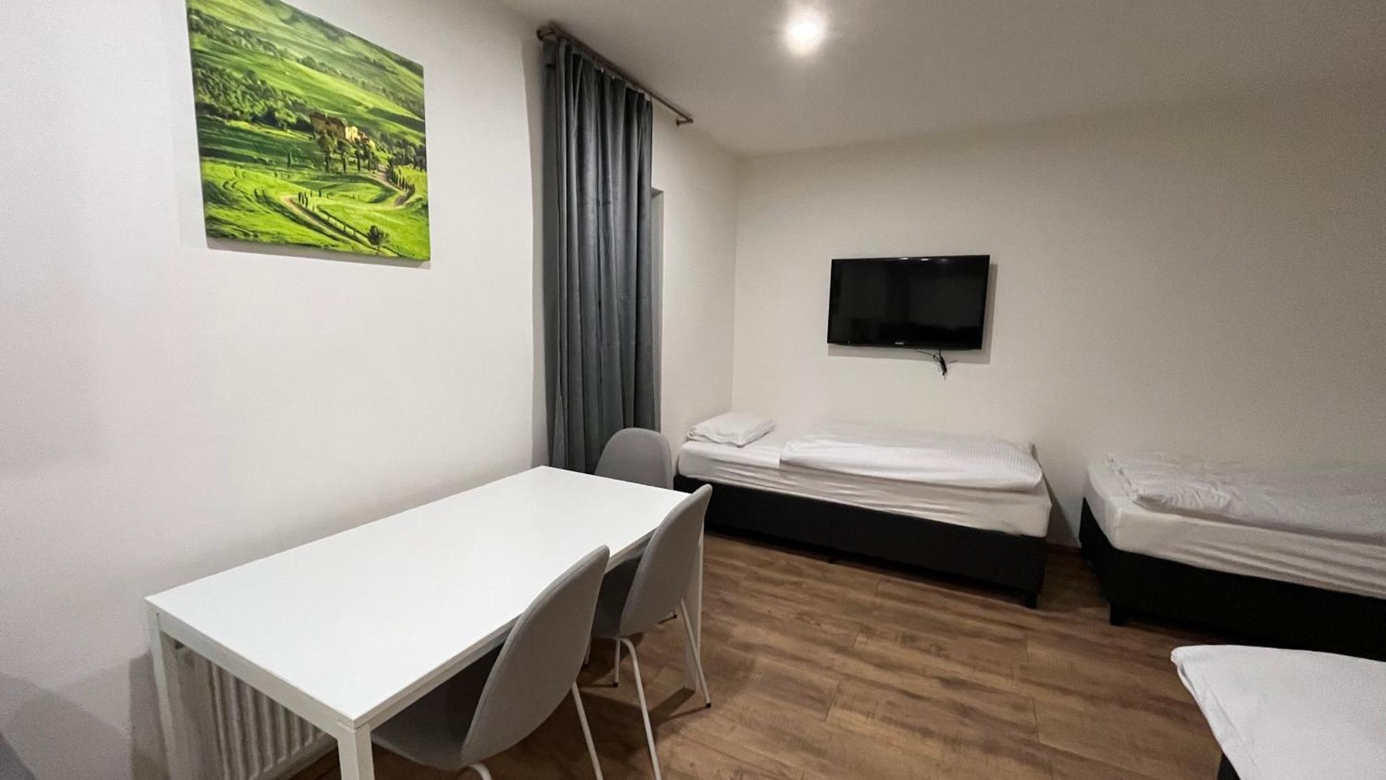 Apartment Golden Prague 78 Vestec  Bagian luar foto